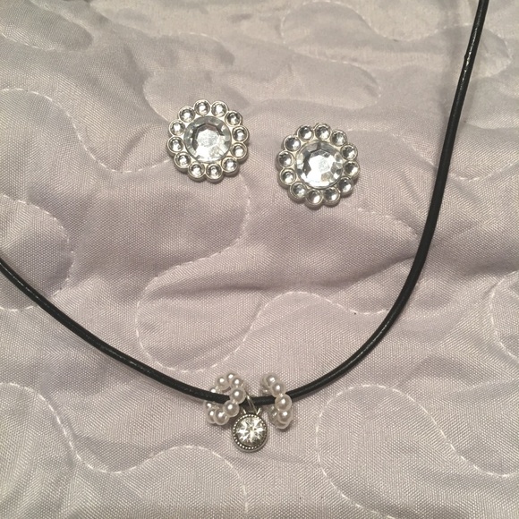 Necklace & earrings set custom made leather cord - Picture 6 of 8